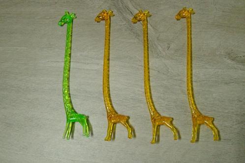 4x cocktail mocktail roerstokje giraf geel + groen in doosje, Hobby & Loisirs créatifs, Articles de fête, Comme neuf, Décoration