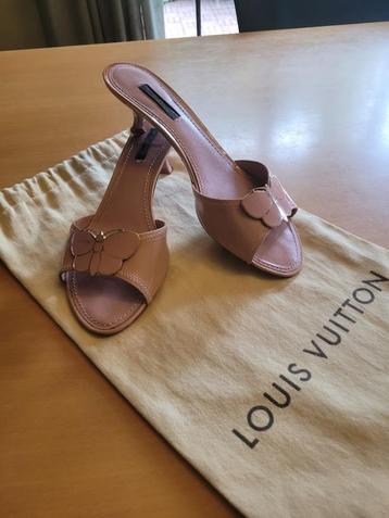 chaussures Louis Vuitton 37,5, Enlèvement ou Envoi, Rose, Louis Vuitton, Comme neuf