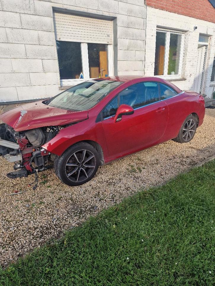 Peugeot 308 cc, Auto's, Peugeot, Particulier, Diesel, Euro 5, Cabriolet, 3 deurs, Handgeschakeld, Rood, Zwart, Leder, Ophalen