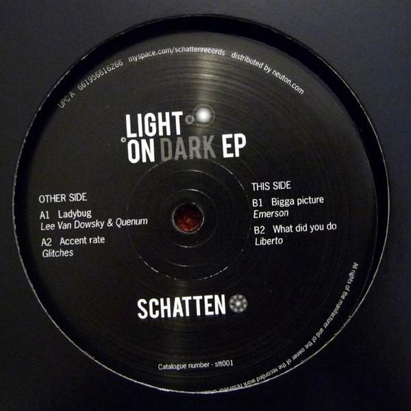 Various — EP Light On Dark, CD & DVD, Vinyles | Dance & House, Comme neuf, Enlèvement ou Envoi
