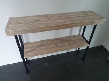 Unieke kwaliteit sidetable van steigerhout in elke maat/vorm beschikbaar voor biedingen