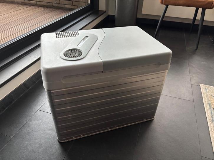 Mobicool Q40 AC/DC - Elektrisch, Caravans en Kamperen, Koelboxen, Gebruikt, Koelbox, Elektrisch, Ophalen