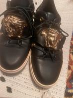 Médusa chaussure, Zo goed als nieuw