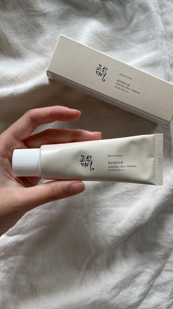 Schoonheid van Joseon - Relief Sun Rice + Probiotics SPF50, Handtassen en Accessoires, Uiterlijk | Gezichtsverzorging, Nieuw, Verzorging