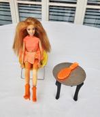 Barbie in zeteltje + tafeltje, Ophalen of Verzenden, Zo goed als nieuw, Barbie