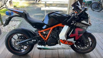 RC8R, Motoren, 2 cilinders, Super Sport, Particulier, 1195 cc