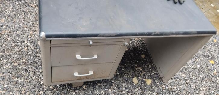 bureau en acier de style "tanker vintage, Antiquités & Art, Antiquités | Bureau & Affaires, Enlèvement