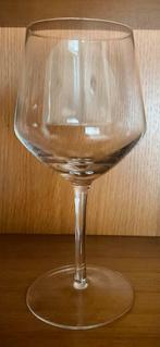 Rode wijnglazen, Ophalen, Zo goed als nieuw