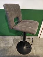 2 barkrukken olijfgroen (licht), Ophalen, Gebruikt, 60 tot 90 cm, In hoogte verstelbaar