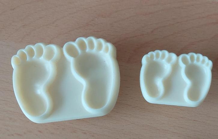 JEM Pop It Baby Feet, Hobby en Vrije tijd, Taarten en Cupcakes maken, Zo goed als nieuw, Overige typen, Taarten of Cupcakes, Ophalen of Verzenden