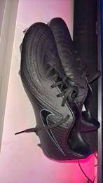 Chaussures de football Nike, Sports & Fitness, Enlèvement ou Envoi