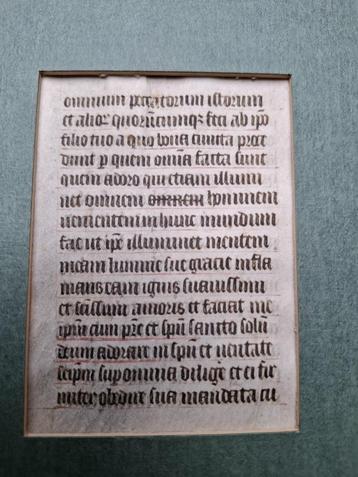 Manuscrit latin fin du Moyen Âge, prière recto-verso à Marie, Enlèvement ou Envoi