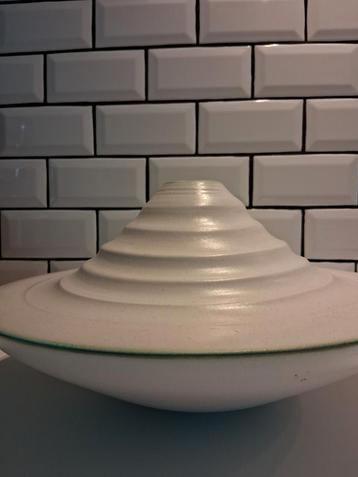 Studio keramiek: knappe UFO vaas. beschikbaar voor biedingen