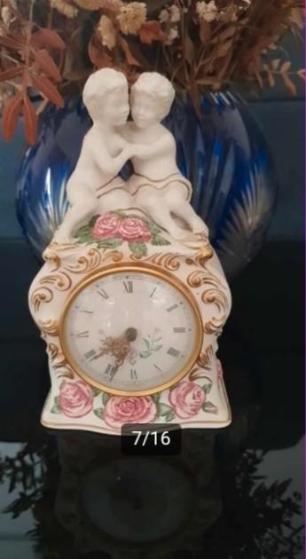 Belle horloge Old Franklin Mint.  