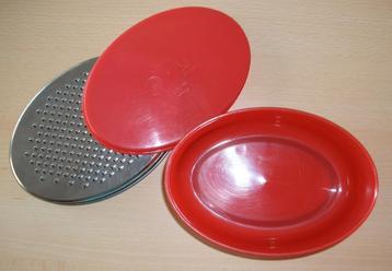 Te koop: Rasp met afsluitbaar doosje. beschikbaar voor biedingen