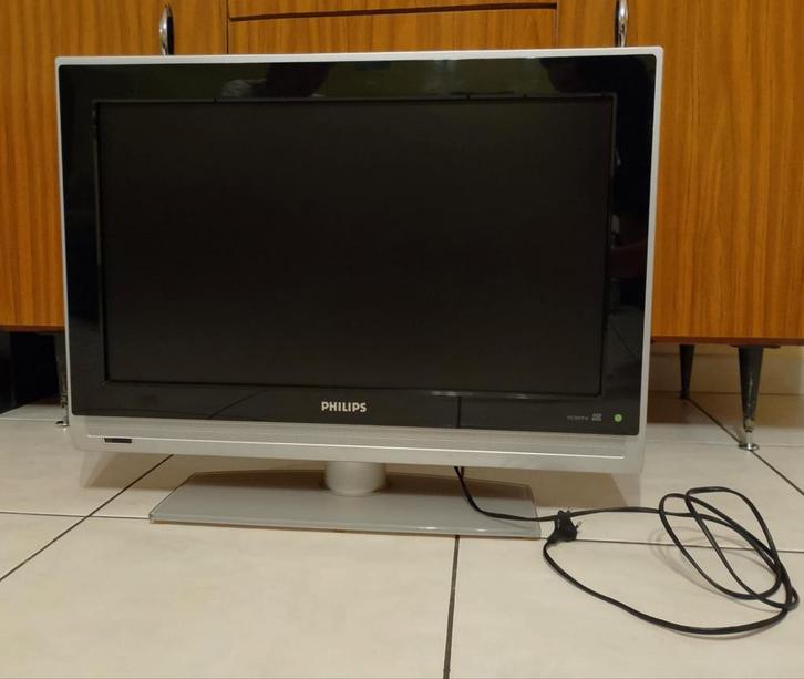 Philips SLC7.1E LA  32" tv op voet, Audio, Tv en Foto, Televisies, Gebruikt, Philips, Ophalen