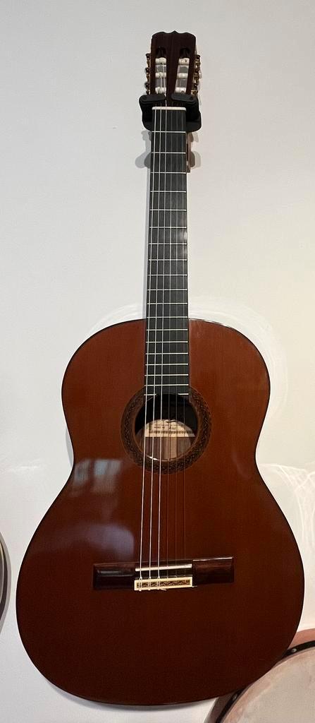 Klassieke gitaar - Aria 560, Muziek en Instrumenten, Snaarinstrumenten | Gitaren | Akoestisch, Gebruikt, Klassieke of Spaanse gitaar