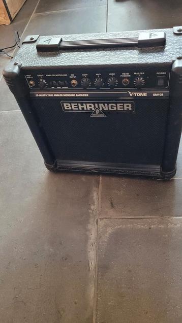 Amplificateur Behringer GM108