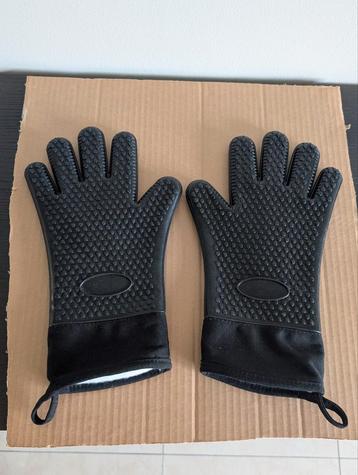  Thermische beschermingshandschoenen - BBQ, oven, keuken beschikbaar voor biedingen