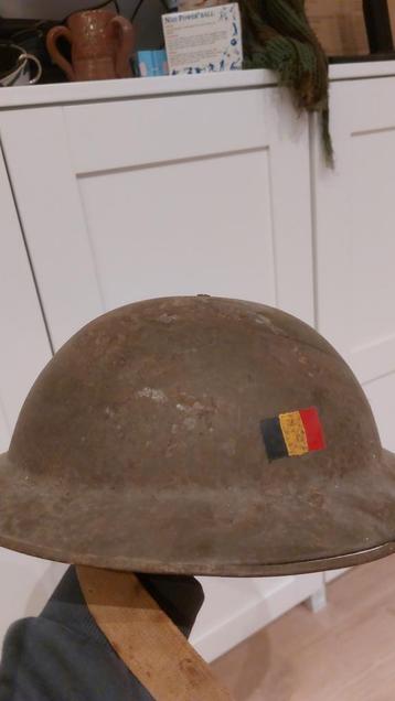 Leger helm abl beschikbaar voor biedingen