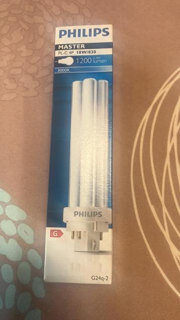 Lamp Philips Master PL-C 4P 18W/830 