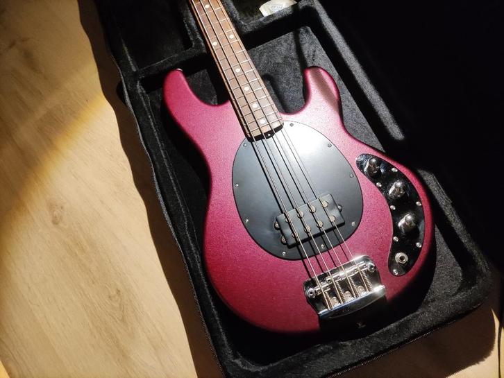 Musicman Sub USA, Musique & Instruments, Instruments à corde | Guitares | Basses, Utilisé, Électrique, Enlèvement