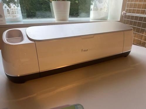 Cricut Maker met startset, Hobby en Vrije tijd, Knutselen, Gebruikt, Gereedschap of Accessoires, Ophalen