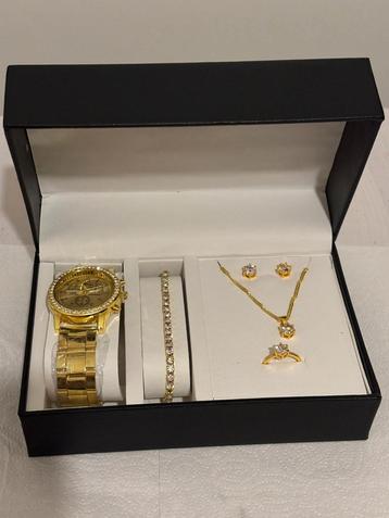 Gouden Look Horloge & Matching Sieraden – Luxe Giftset beschikbaar voor biedingen