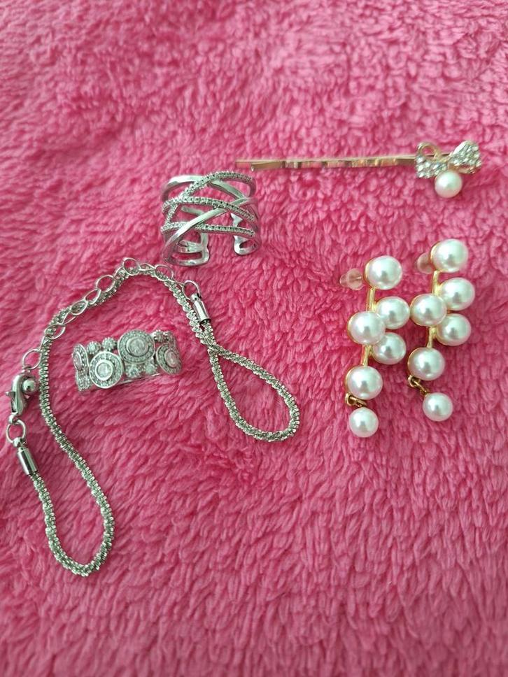 Diverse nieuwe sieraden voor 10euro, Bijoux, Sacs & Beauté, Accessoires Autre, Enlèvement ou Envoi