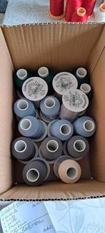 Overlock garen., Hobby en Vrije tijd, Naaien en Fournituren, Ophalen of Verzenden, Zo goed als nieuw