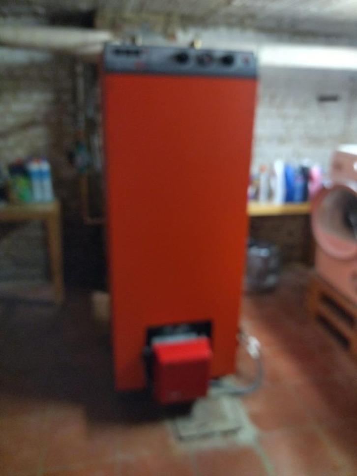 Mazout ketel + brander, Huis en Inrichting, Overige Huis en Inrichting, Gebruikt, Ophalen