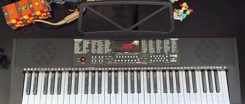 Max music KB5 keyboard beschikbaar voor biedingen