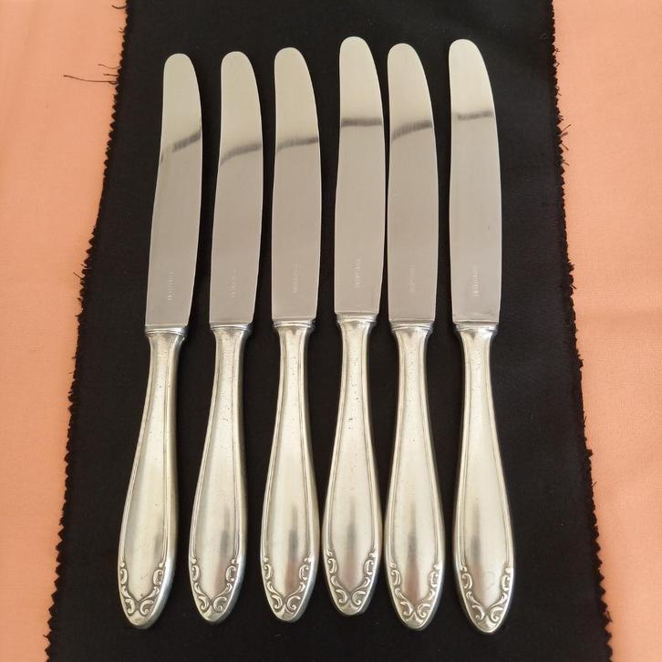 Zes tafel messen, lemmet in inoxydable., Huis en Inrichting, Keuken | Bestek, Zo goed als nieuw, Bestekset, Overige materialen