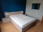 Bed + Matras + lattenbodems + 2 nachtkastjes, Huis en Inrichting, Ophalen, Zo goed als nieuw