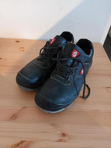 Nieuwe werkschoenen maat 45 – nooit gedragen beschikbaar voor biedingen