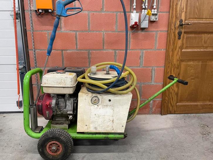 Hogedruk reiniger op benzine, Doe-het-zelf en Bouw, Reinigingsmachines, Zo goed als nieuw, Ophalen