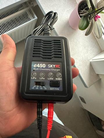 Skyrc e450 beschikbaar voor biedingen
