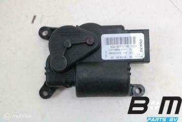 Kachelstelmotor VW Sportsvan 5Q0907511A disponible aux enchères