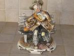 Statue en porcelaine signée Capidimonte, Antiquités & Art, Antiquités | Porcelaine, Enlèvement ou Envoi