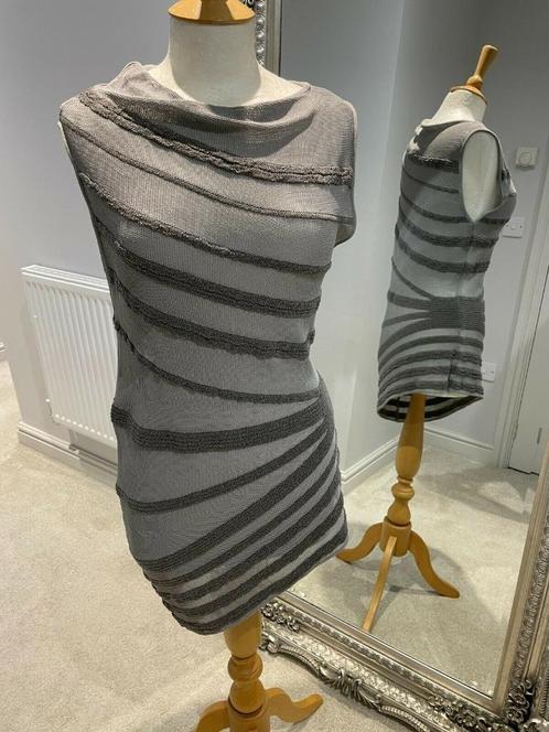 Nieuwe asymmetrische trui van Sarah Pacini, Kleding | Dames, Truien en Vesten, Nieuw, Grijs, Ophalen of Verzenden