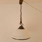 Vintage hanglamp in melkglas, Huis en Inrichting, Lampen | Hanglampen, Gebruikt, Metaal, Ophalen