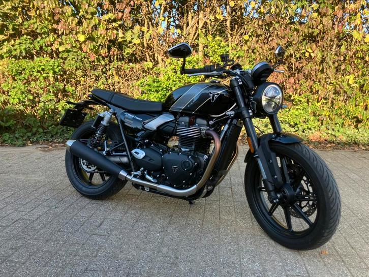 Triumph speed twin 900 2025 cruiscontrol, Motoren, Motoren | Triumph, Particulier, Naked bike, meer dan 35 kW, 2 cilinders, Cruise Control
