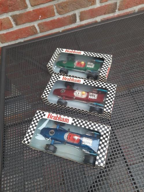 BRABHAM F1  3 renwagens, VINTAGE * NEW * DUITS FABRIKAAT, Hobby en Vrije tijd, Modelauto's | Overige schalen, Nieuw, Auto, Ophalen