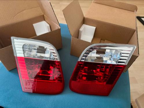 BMW E46 Sedan Set Achterlichten Kofferklep NIEUW, Auto-onderdelen, Verlichting, BMW, Nieuw, Ophalen