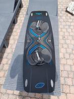 F One Trax Light Wind Carbon  board 140x45, Sports nautiques & Bateaux, Kitesurf, Comme neuf, Envoi