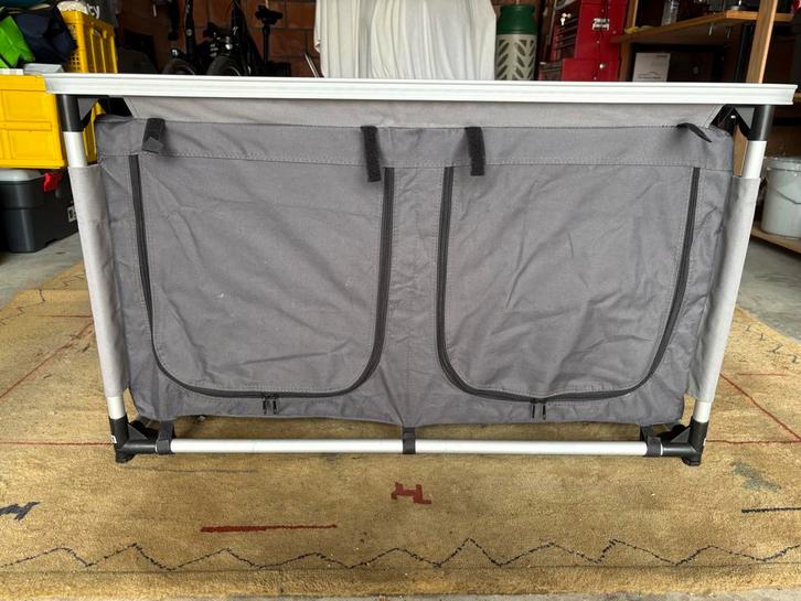 Kast voor in voortent of onder luifel, Caravans en Kamperen, Kampeermeubelen, Zo goed als nieuw, Ophalen