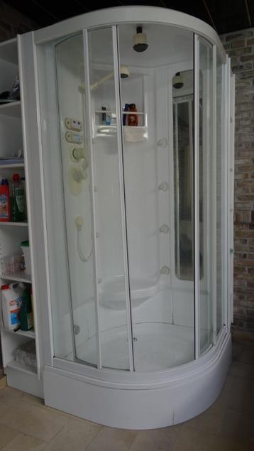 DOUCHE/HAMMAM beschikbaar voor biedingen