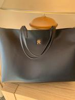 Tommy Hilfiger marineblauwe handtas, Handtassen en Accessoires, Tassen | Damestassen, Ophalen, Blauw, Handtas