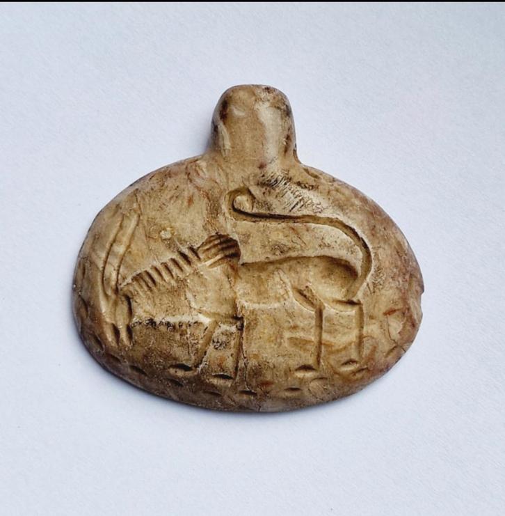 Centraal-Azië Jasper Steenbok Parel Hanger Talisman (in de s, Antiek en Kunst, Antiek | Porselein, Ophalen of Verzenden