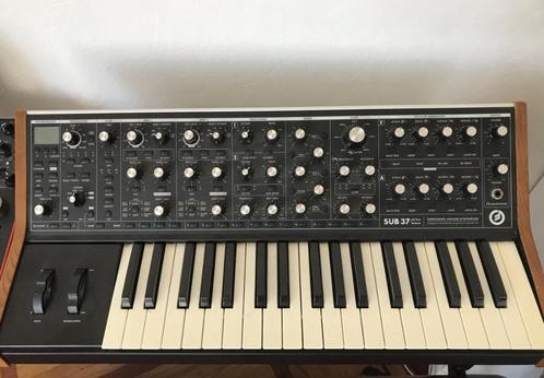 Moog Sub 37, Musique & Instruments, Synthétiseurs, Comme neuf, Autres nombres, Autres marques, Enlèvement ou Envoi